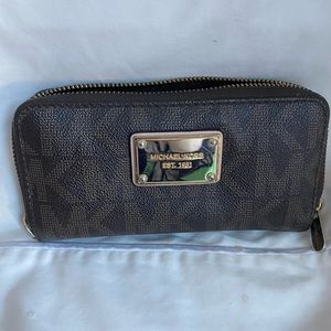 Michael Kors wallet